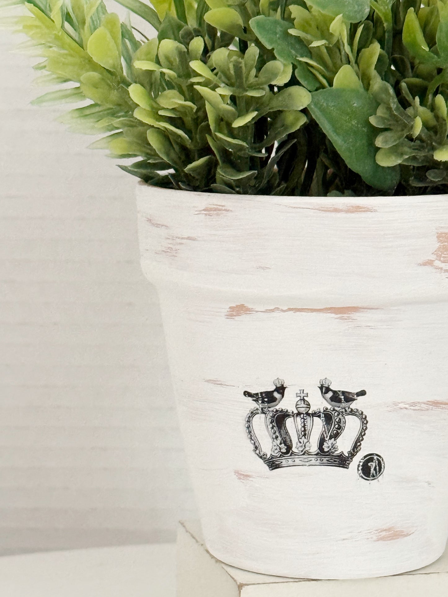 Distressed Plant Pot With Tag